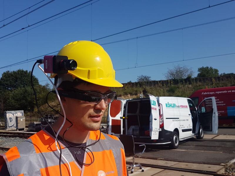 Pilot project using hyperspectral camera and augmented reality headset to identify materials along railway lines.